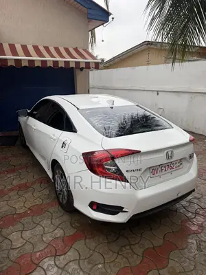 Honda Civic EX Sedan 2018 White