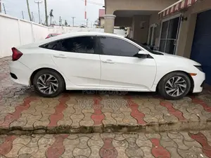 Honda Civic EX Sedan 2018 White