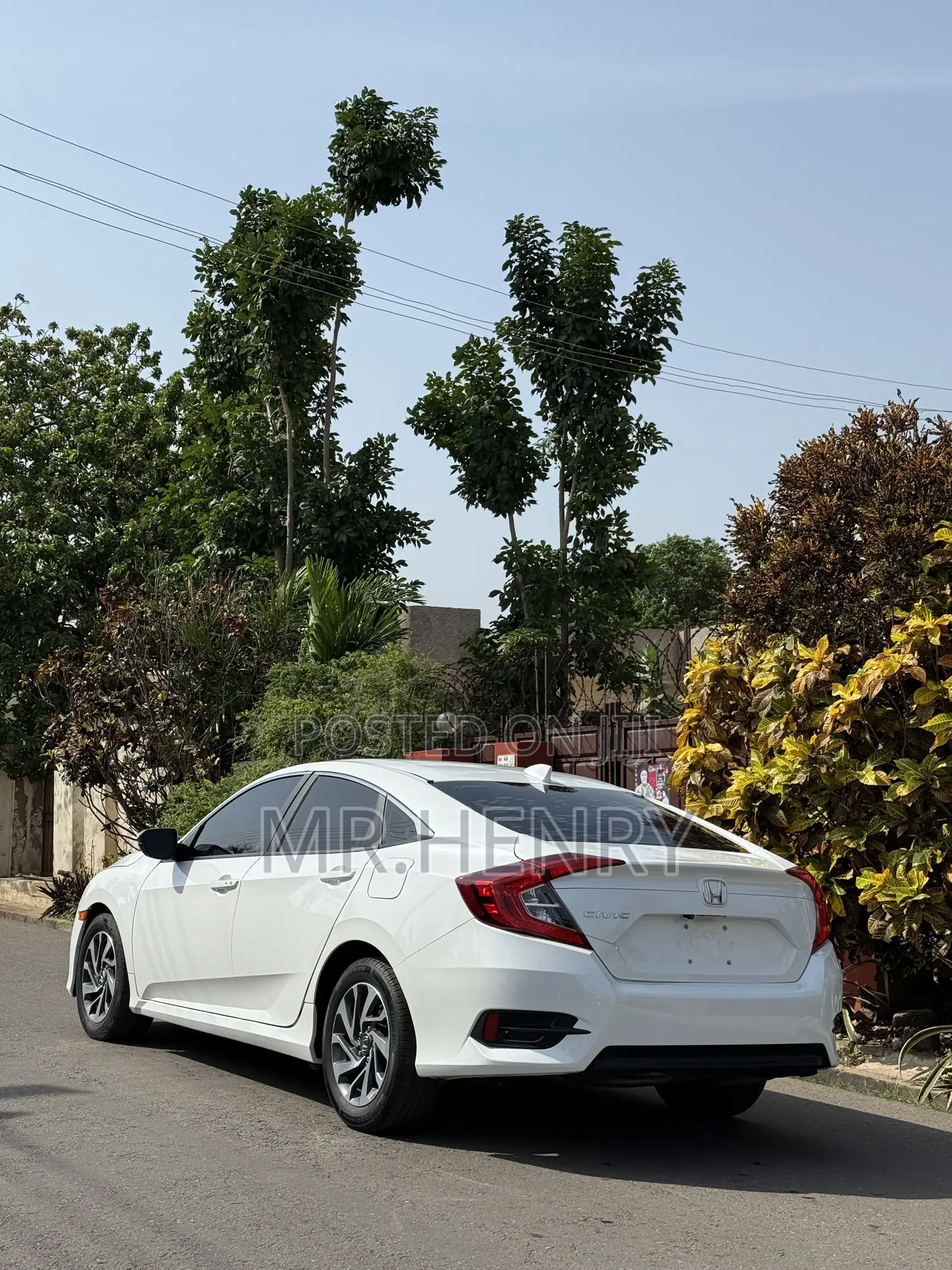 Honda Civic EX Sedan 2018 White