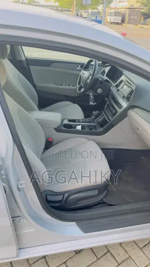 Hyundai Sonata Sport 2.0T 4dr Sedan (2.0L 4cyl Turbo 6A) 2015 Silver