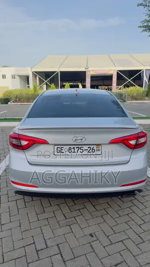 Hyundai Sonata Sport 2.0T 4dr Sedan (2.0L 4cyl Turbo 6A) 2015 Silver