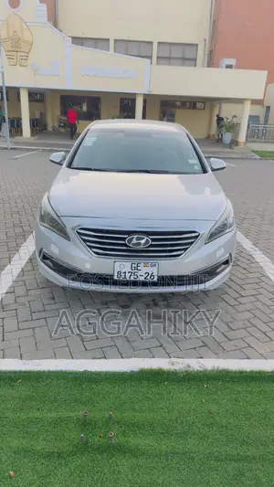 Hyundai Sonata Sport 2.0T 4dr Sedan (2.0L 4cyl Turbo 6A) 2015 Silver