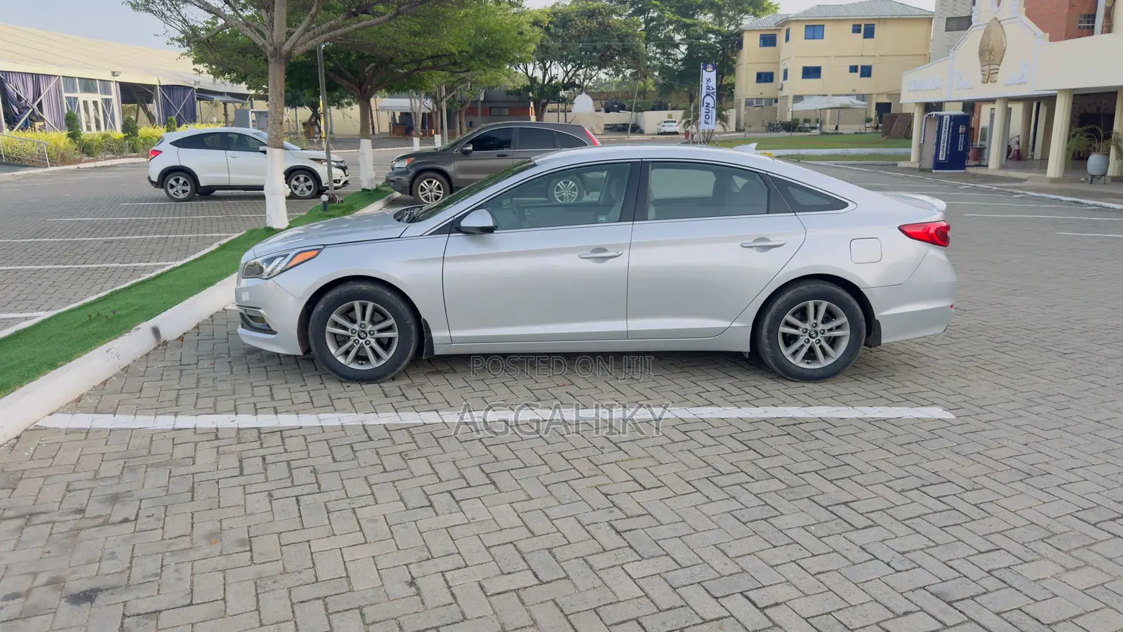 Hyundai Sonata Sport 2.0T 4dr Sedan (2.0L 4cyl Turbo 6A) 2015 Silver