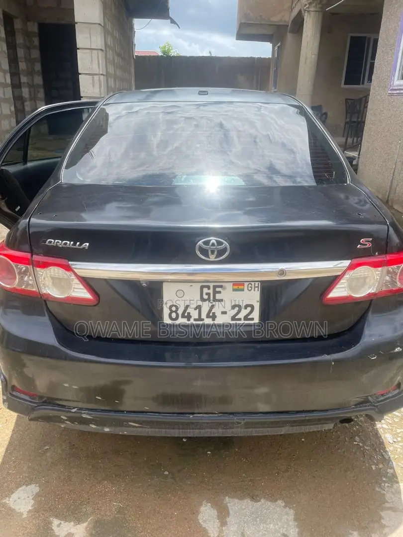 Toyota Corolla L 4dr Sedan (1.8L 4cyl 5M) 2013 Black
