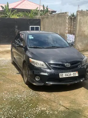 Toyota Corolla L 4dr Sedan (1.8L 4cyl 5M) 2013 Black