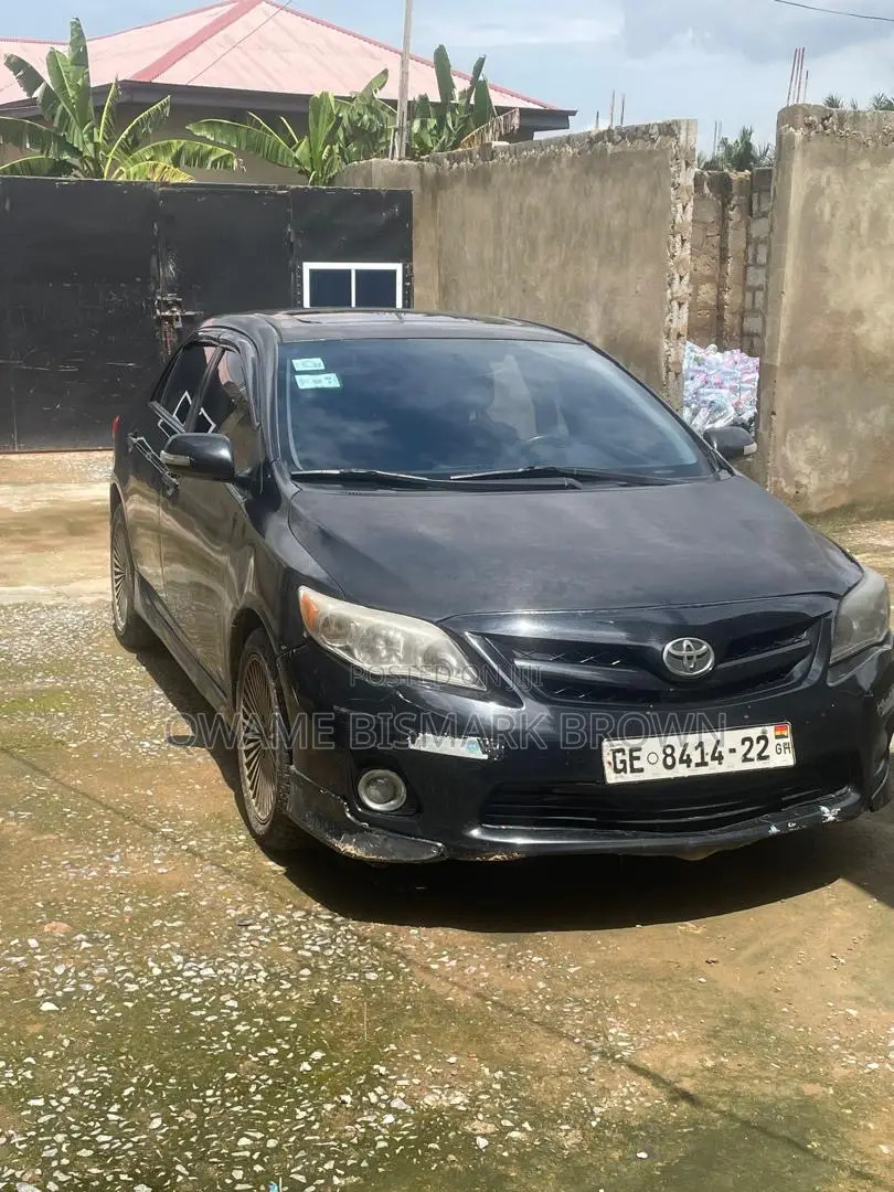 Toyota Corolla L 4dr Sedan (1.8L 4cyl 5M) 2013 Black