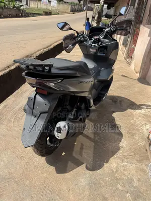 Honda 2025 Gray