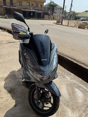 Honda 2025 Gray
