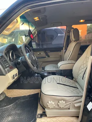 Mitsubishi Pajero 2017 Black