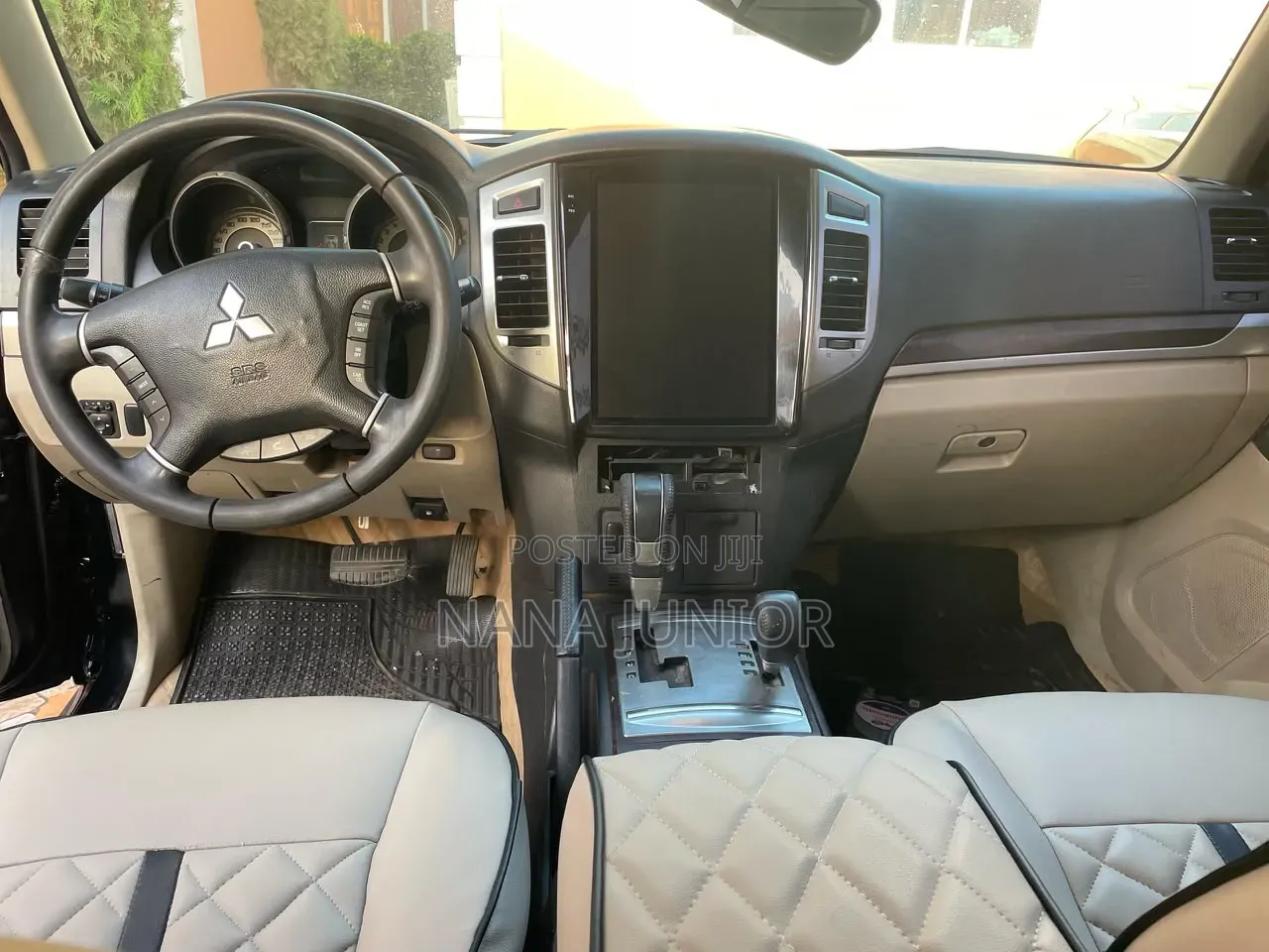 Mitsubishi Pajero 2017 Black