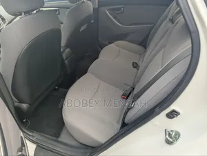 Hyundai Elantra 2014 White