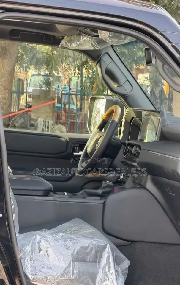 Toyota Land Cruiser Prado 2.8 2025 Black
