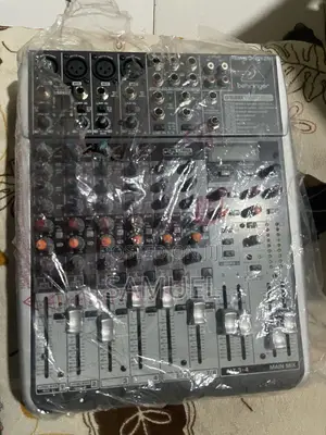 Xenyx Qx1204usb