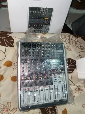 Xenyx Qx1204usb