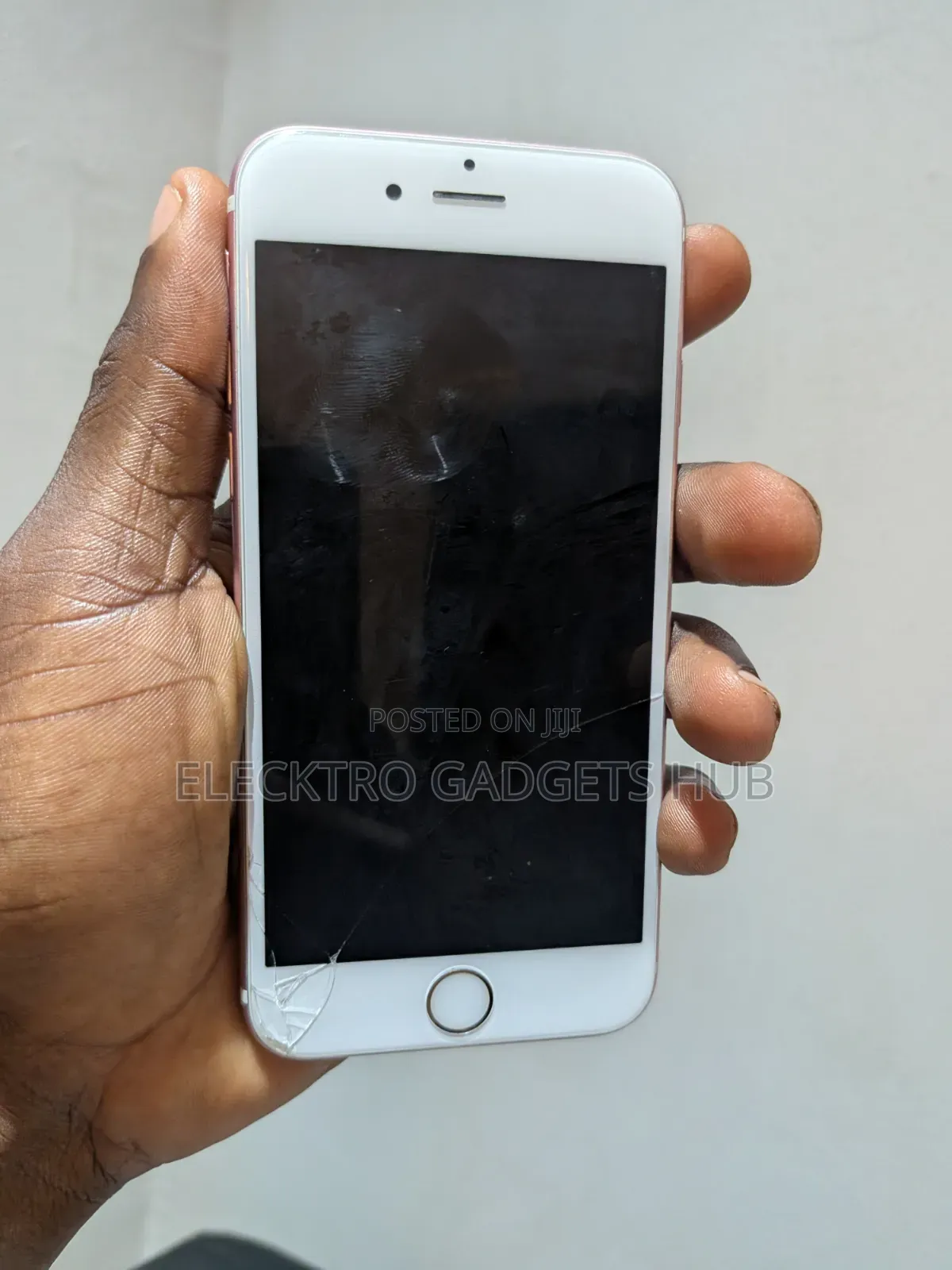 Apple iPhone 6s 64 GB Gold