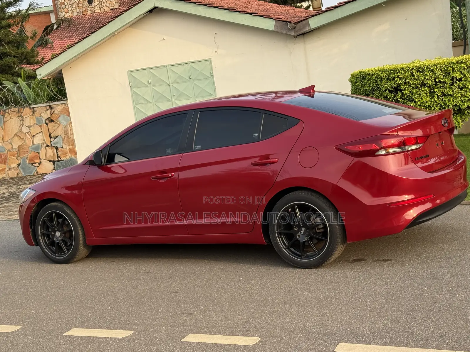 Hyundai Elantra 2018 Red