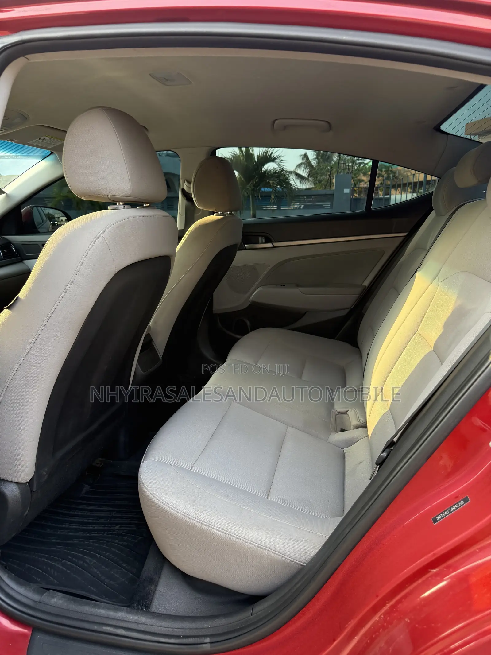 Hyundai Elantra 2018 Red