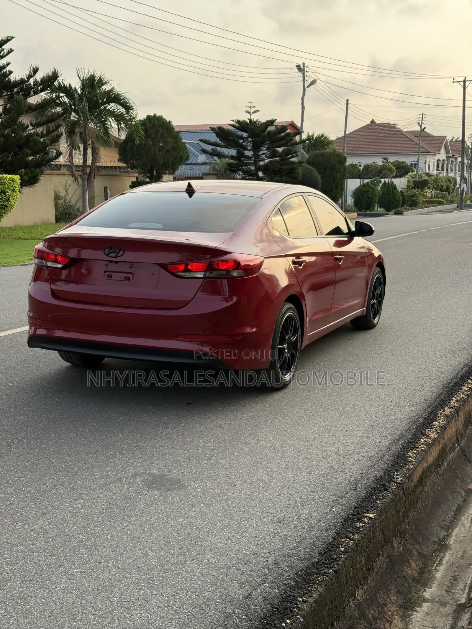 Hyundai Elantra 2018 Red
