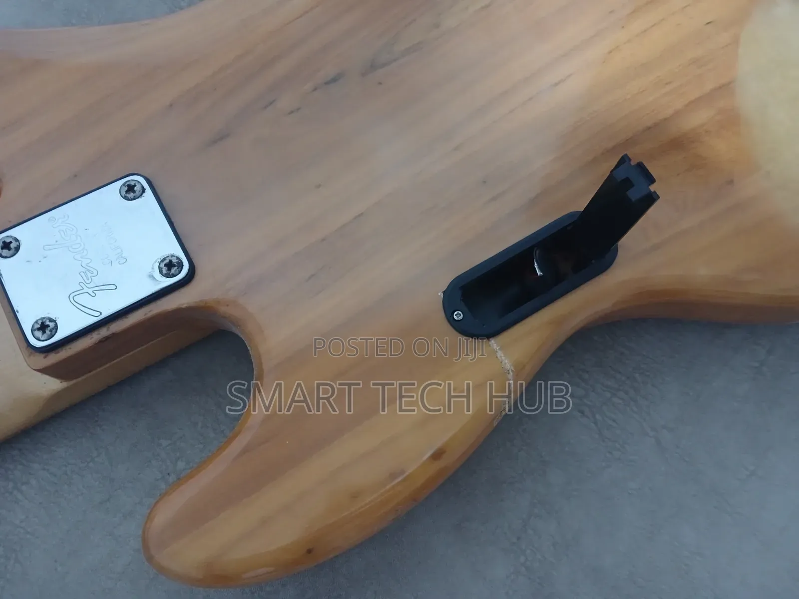 Active/ Pasive Customised Fender Bass Guitar