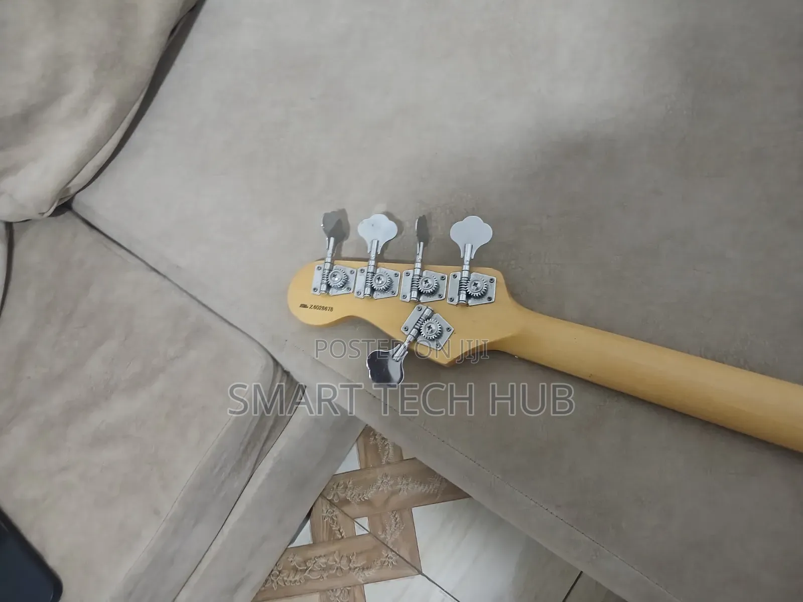 Active/ Pasive Customised Fender Bass Guitar