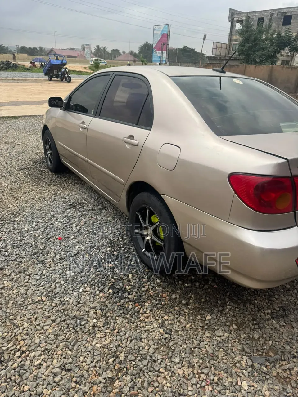 Toyota Corolla LE 2007 Gold