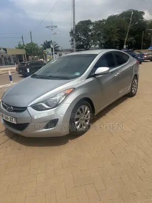Hyundai Elantra 2012 Silver