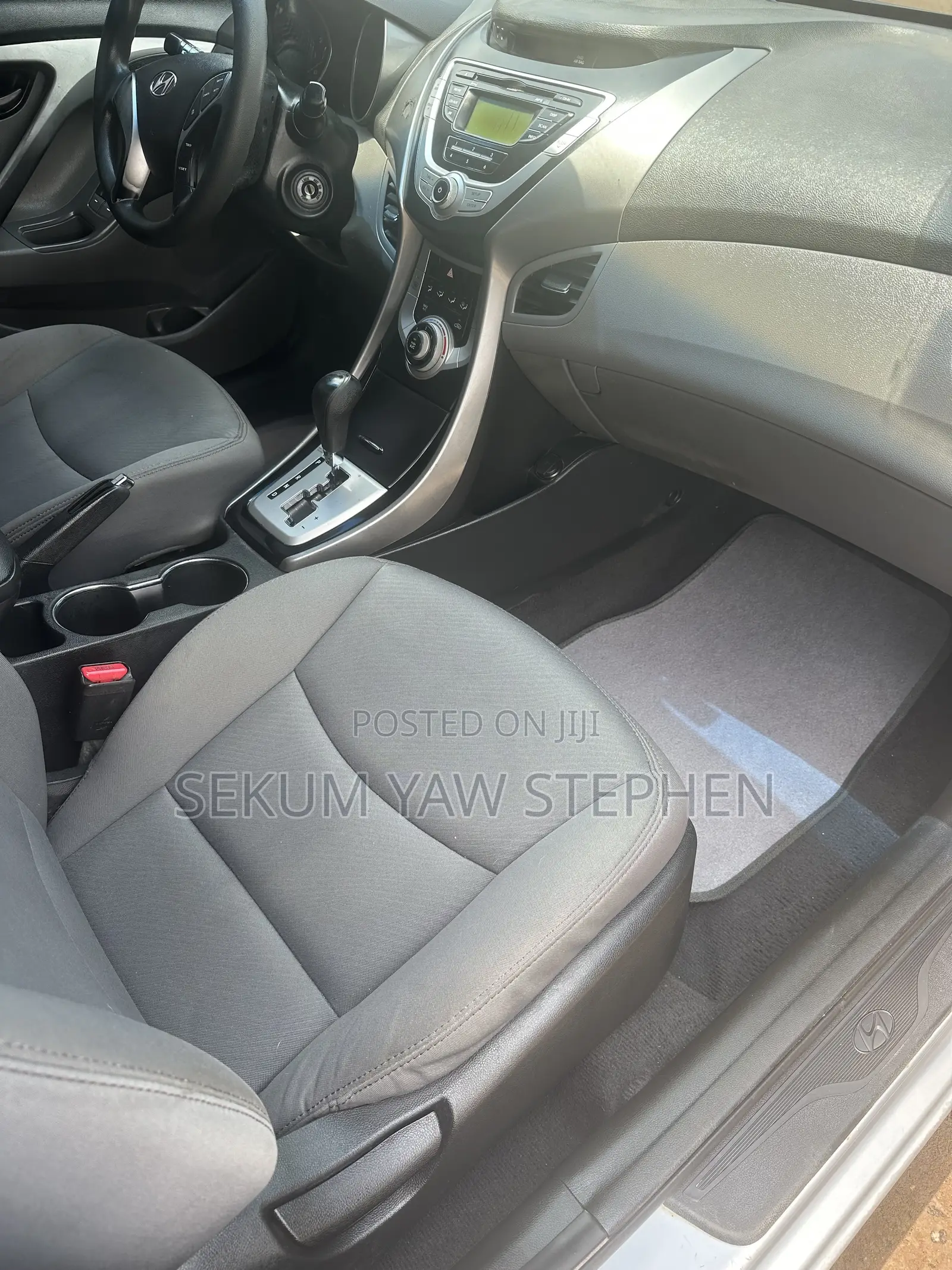 Hyundai Elantra 2012 Silver