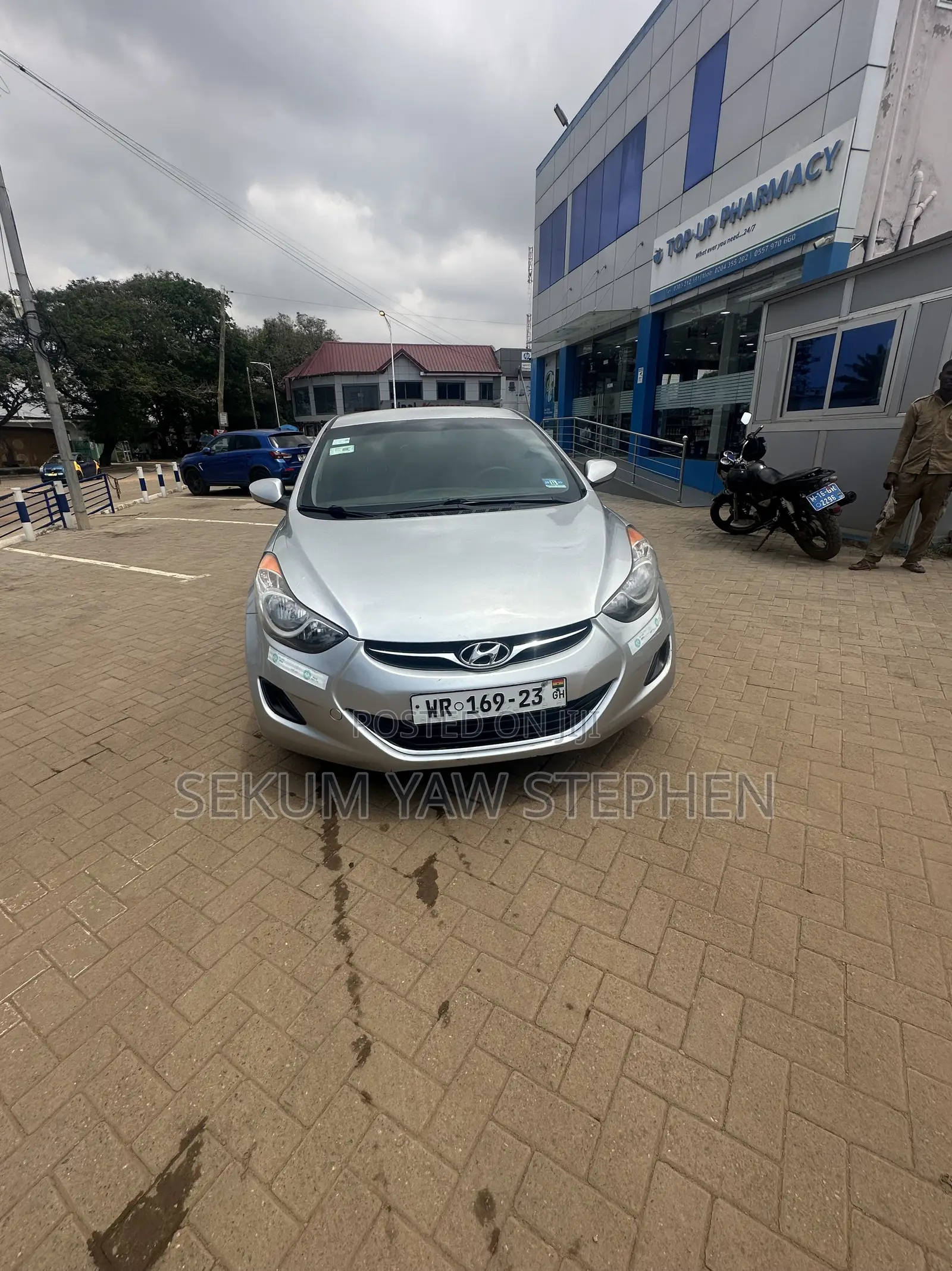 Hyundai Elantra 2012 Silver