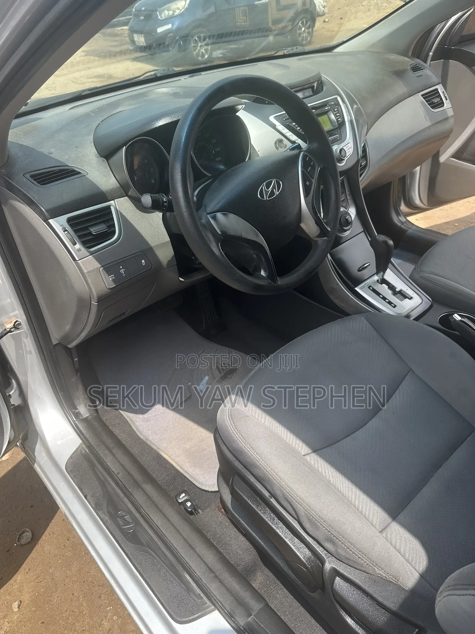 Hyundai Elantra 2012 Silver