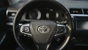 Toyota Camry 2017 Black