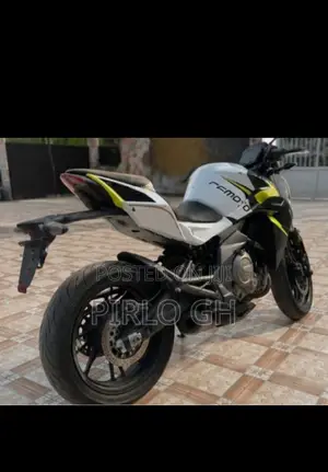 CFMoto 650NK 2018 Gray