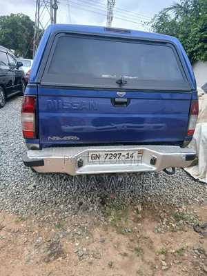 Nissan Pick-Up 2007 Brown