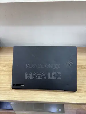Laptop Asus ROG Zephyrus M16 16GB Intel Core i9 SSD 1T