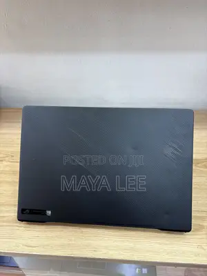 Laptop Asus ROG Zephyrus M16 16GB Intel Core i9 SSD 1T