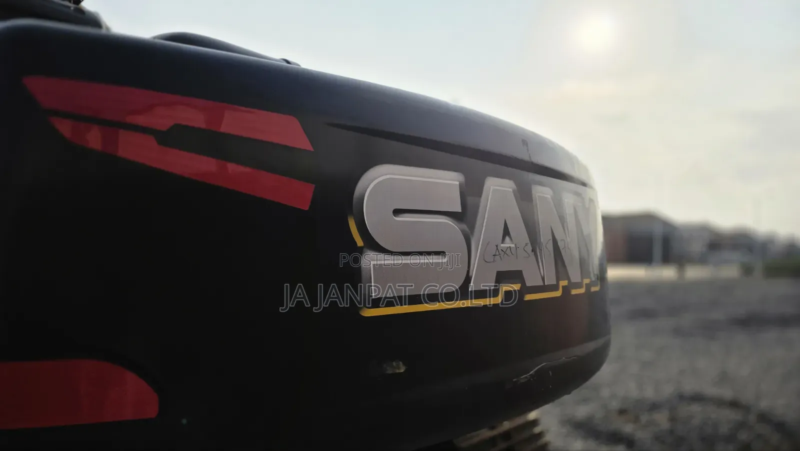 Brand New Sandy 215
