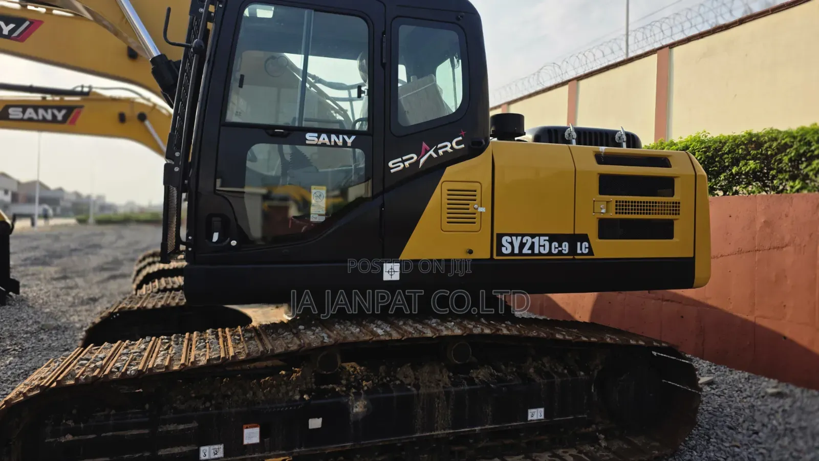 Brand New Sandy 215