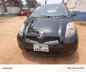 Toyota Vitz 2010 Black