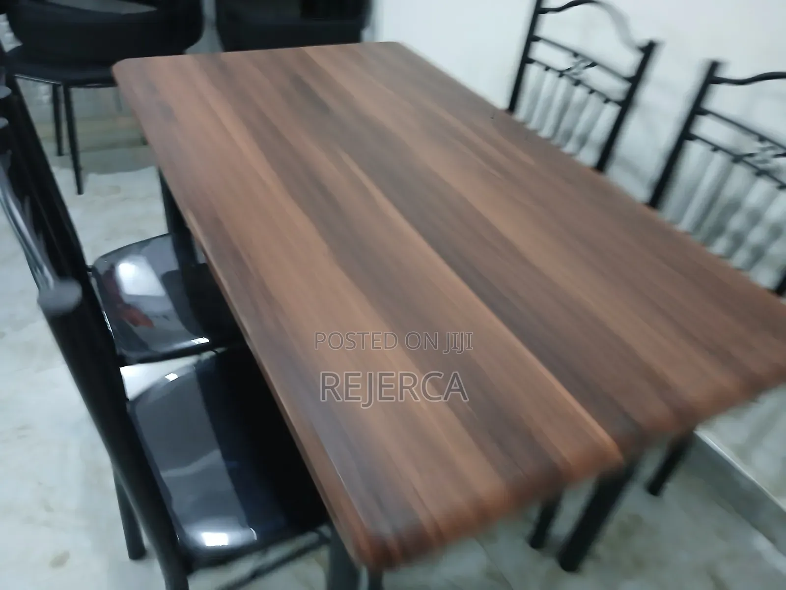 Dinning Set as Seen