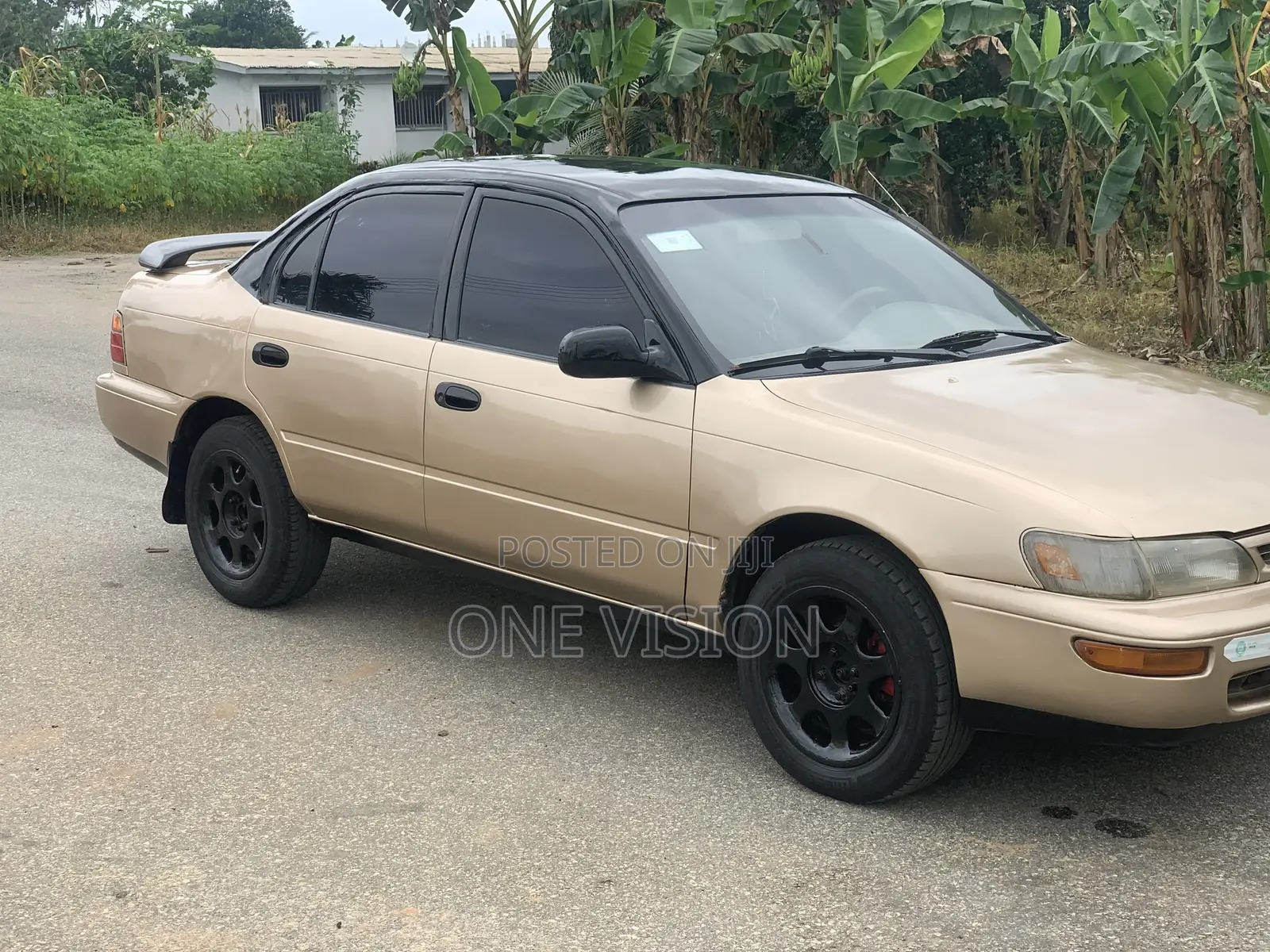 Toyota Corolla 1.6 Sedan 1997 Brown