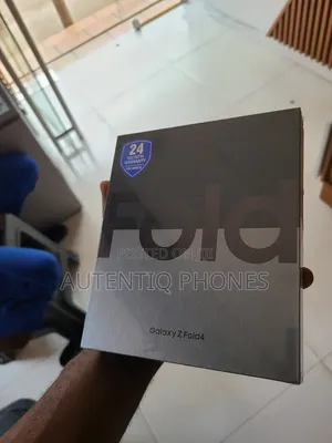 New Samsung Galaxy Z Fold4 256 GB Black