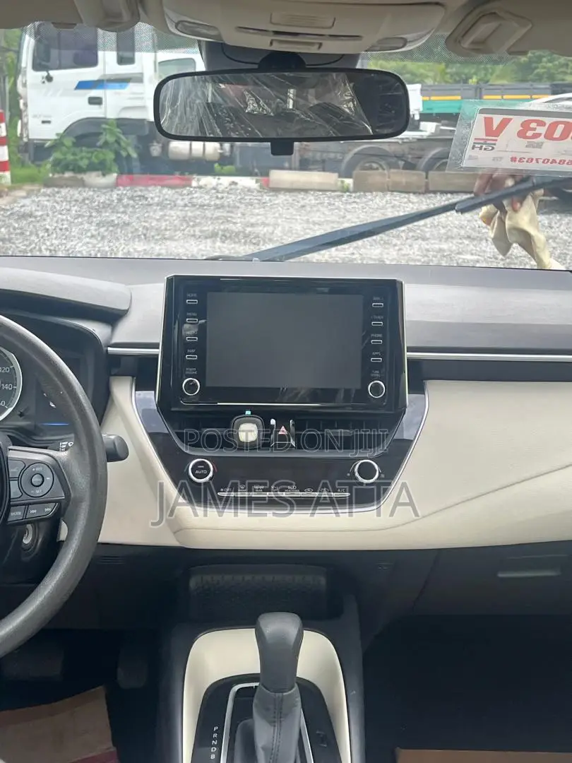 Toyota Corolla LE 2022 Blue