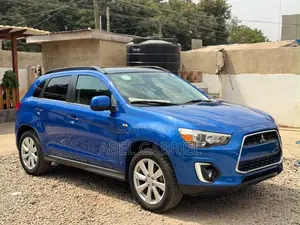 Mitsubishi Outlander 2.0 PHEV AWD 2016 Blue