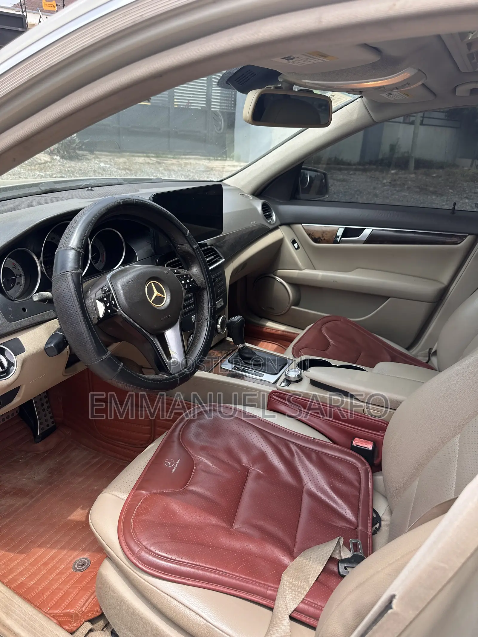 Mercedes-Benz C250 2013 Gold