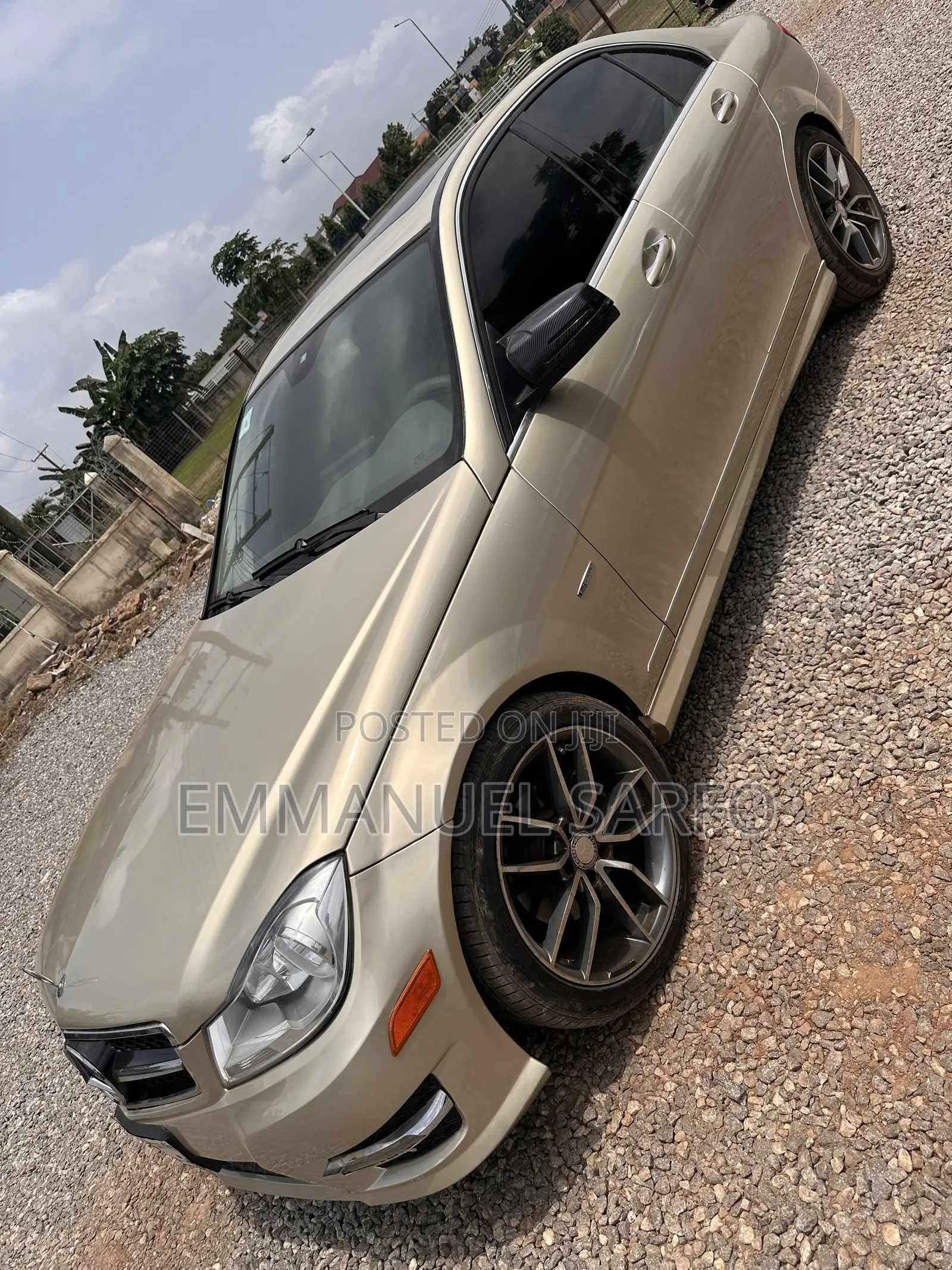 Mercedes-Benz C250 2013 Gold