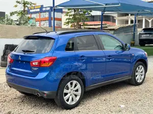 Mitsubishi Outlander 2.0 PHEV AWD 2016 Blue