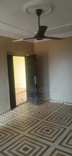 2bdrm Apartment in Denkyebuoso Kumasi for rent