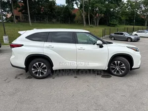 Toyota Highlander 2024 White