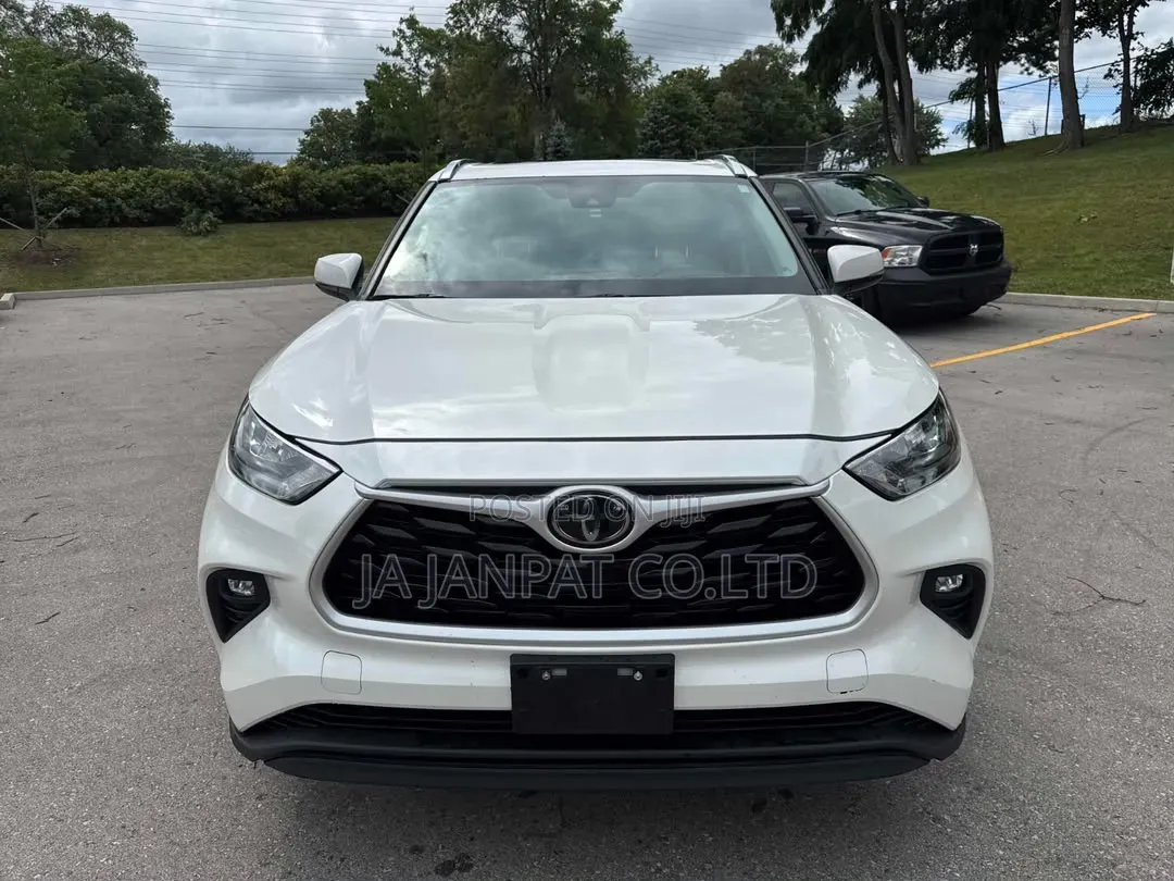 Toyota Highlander 2024 White