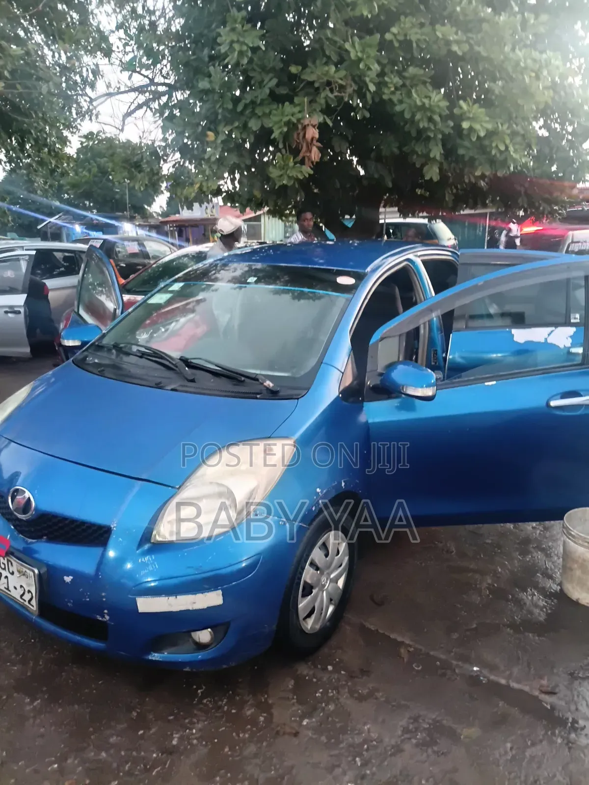 Toyota Vitz 1.0 FWD 5dr 2010 Blue