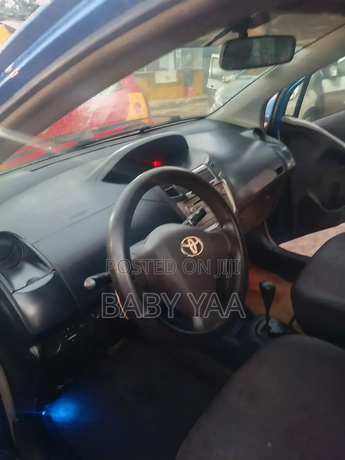 Toyota Vitz 1.0 FWD 5dr 2010 Blue